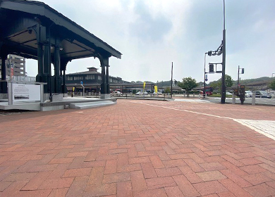 直方駅前の写真